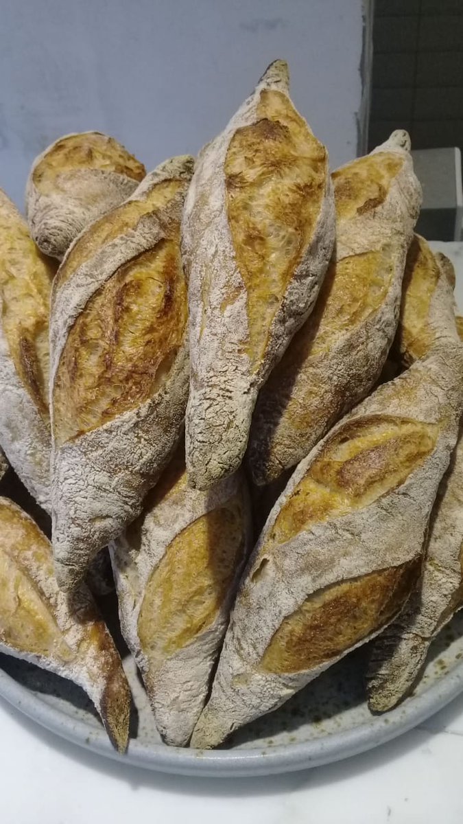 mexicanomasaryk's tweet photo. Desde las 8 am puedes disfrutar de nuestros desayunos de degustación, acompañados de delicioso pan recién horneado y café de especialidad @CafeKumoMx
#casadecomida #cocinatradicional #autenticomexicano #saboramexico #mexicanomasaryk https://t.co/r9LONeO3Bg
