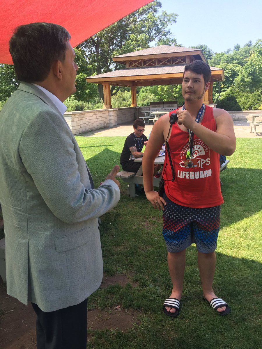 John Oliver tweet media