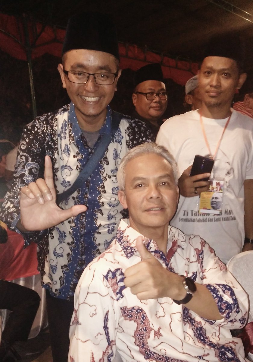 Alhamdulillah, bisa bertemu bapak <a href="/ganjarpranowo/">Ganjar Pranowo</a> dan berfoto bersama 😍