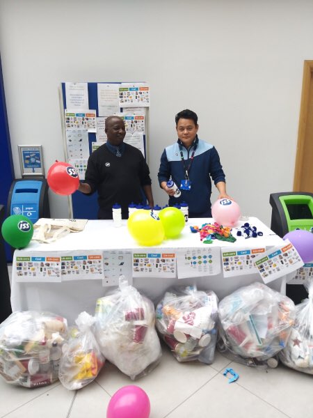 craigsmithukiss's tweet photo. Fantastic work by our #ISSGreatPeople who worked hard to renew the contract with West Middlesex University Hospital! Thank You to all the team @FawnCrouch9 #FacilitiesManagement #ISSWorld #ISSExcellence #ISSTechservices #ISSFoodServices #NHS #ProudToCare #chelwestft https://t.co/WWQigxys7u