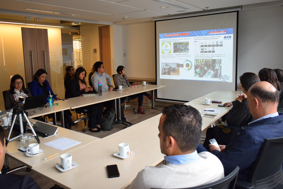 CAMACOLBOGOTA's tweet photo. #AEstaHora Camacol B&C realiza comité de #ConstrucciónSostenible con empresarios del sector ✍️#Corona
#Marval
#Incol
#Triada
@AcescoInnova
@Marval_SA
@EternitColombia
@ULaGranColombia https://t.co/kEerIvUiTJ