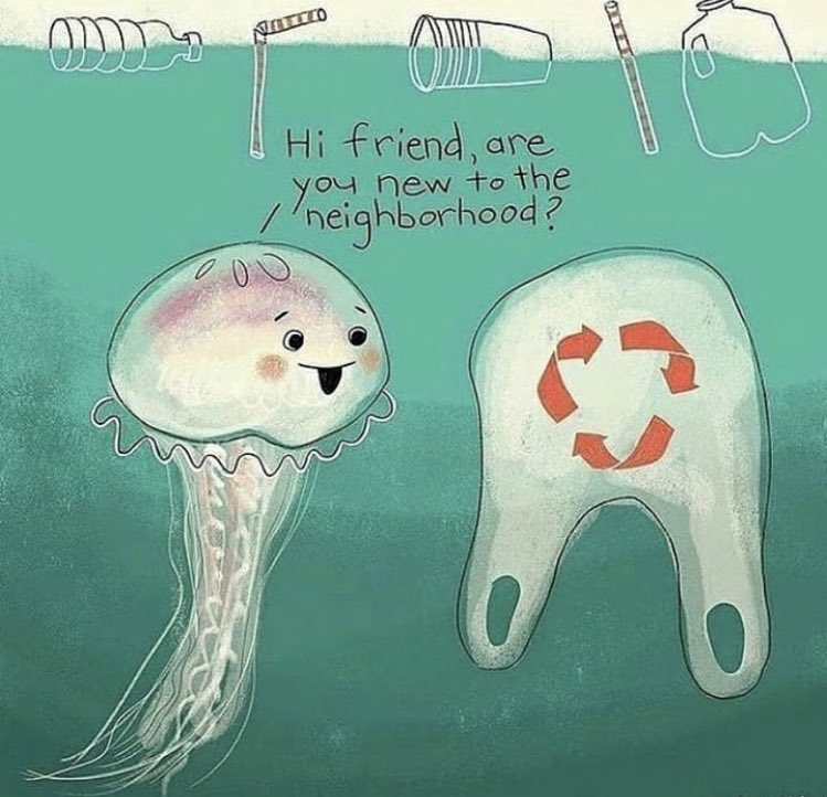 CGirlsinict's tweet photo. Is that one time use of plastic bags really unavoidable! Stop today and by a resizable bag because:
1. It will help the environment 
2. You will spend less on plastic bags in the long run. https://t.co/nh82QOiqlW