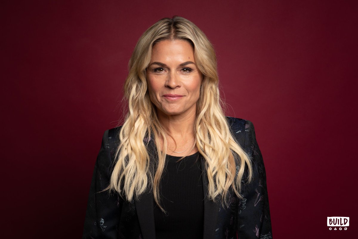 We got to chat with the great <a href="/catcora/">Cat Cora</a>! 👩🏼‍🍳 Hear all about <a href="/foodfightabc/">Family Food Fight</a> &amp; more: build.nyc/catcora.