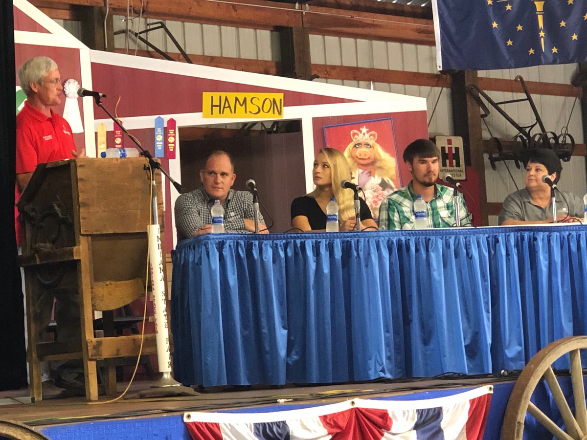 maxarmstrong's tweet photo. FARMERS DAY @IndyStateFair @corteva #farmfluencer discussion https://t.co/nwEkhyk2N8