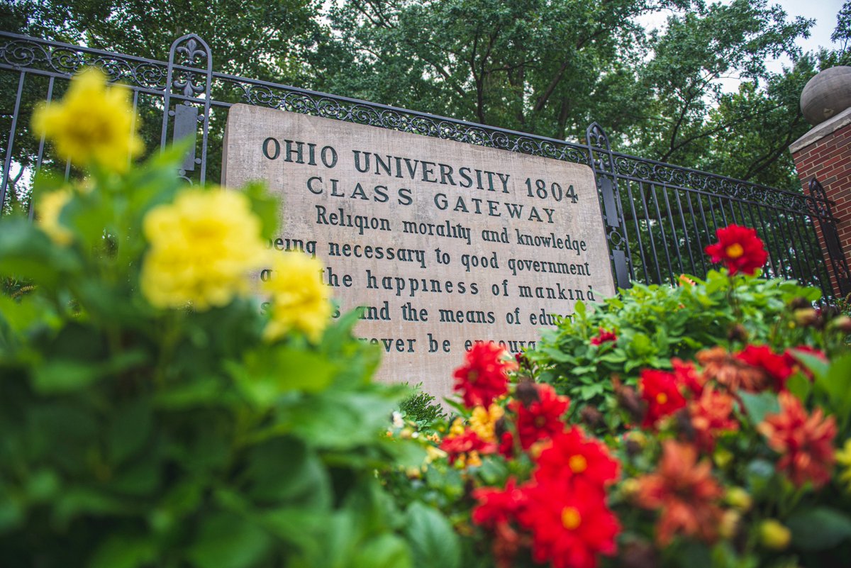 ohiou's tweet image. Good morning from THE first university in the state of Ohio. 😏