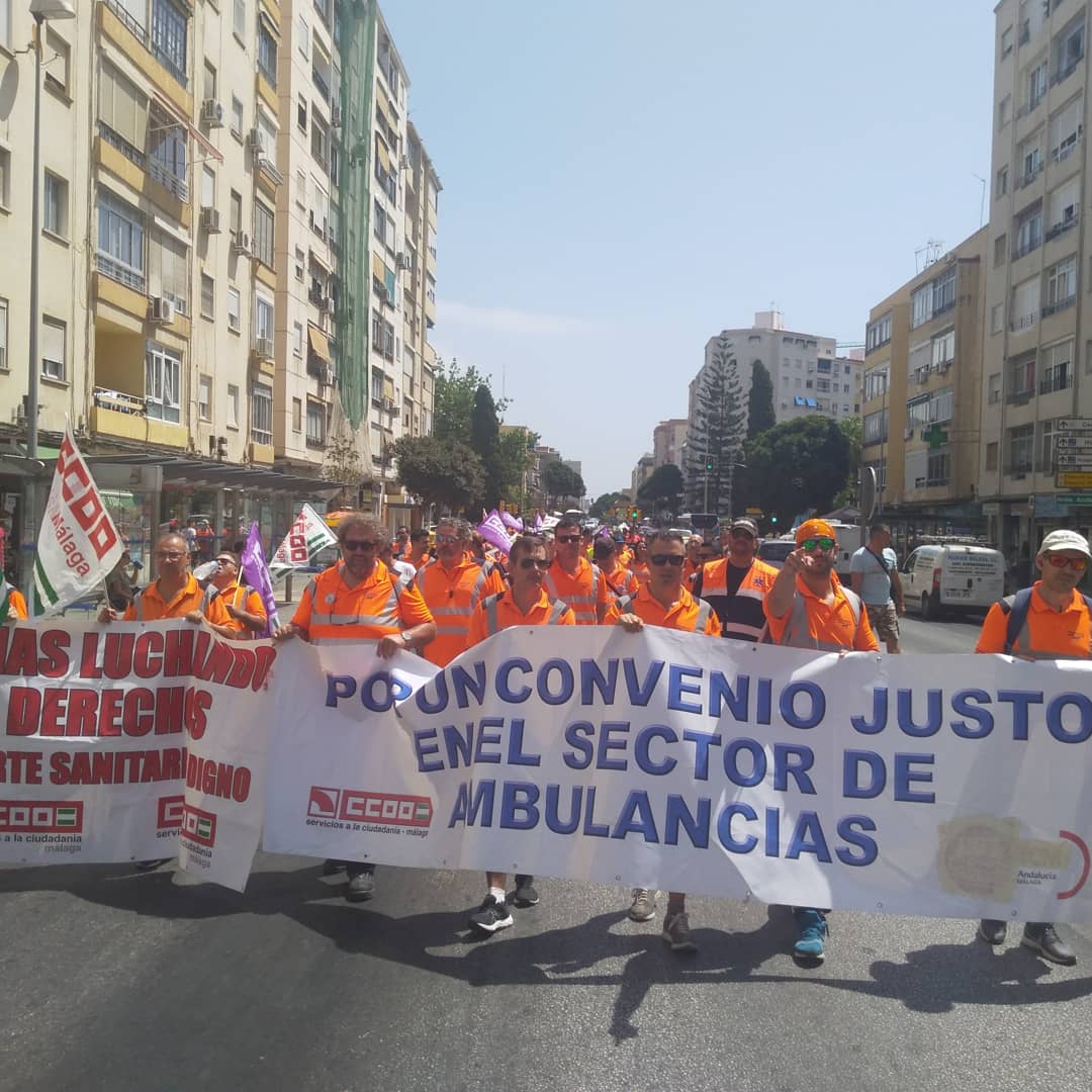 bermu's tweet photo. #transportesanitariodigno Seguimos luchando porque sea una realidad. 
#somos8 Málaga. https://t.co/YdZxF4bpq6