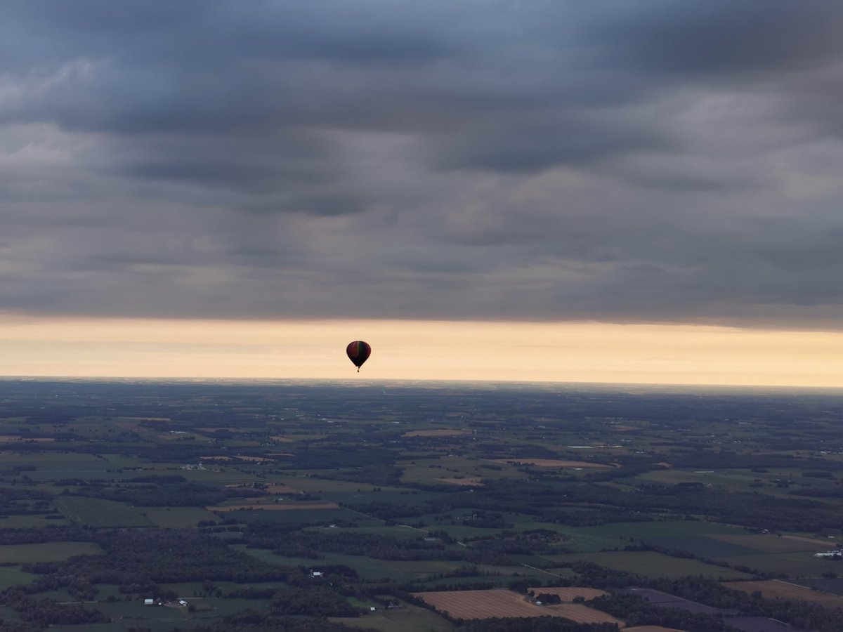 adashofdee_'s tweet photo. Views from this morning's hot air balloon ride 🎈 @HuaweiMobileCAN #RewriteTheRulesTO #HuaweiP30Pro #Huawei_partner https://t.co/zmkw7BCVBd