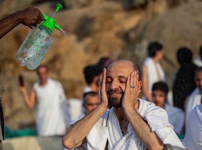 HUn0z's tweet photo. اللهم لك الحمد من قبل ومن بعد..
الحمدلله والشكر لله
شكراً لمملكتنا، شكراً لقيادتنا، شكراً لجميع القطاعات المشاركة في هذا التنظيم.
اللهم أجعلها في ميزان حسناتكم.
وتقبل الله من الحجاج حجهم ونسكهم
#نجاح_حج_1440
#نجاح_موسم_الحج https://t.co/ffuEze18Pq