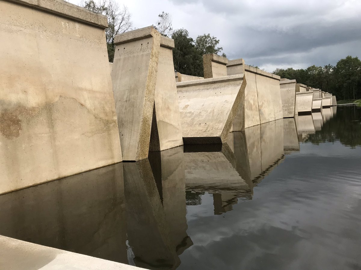 arjenuijterlind's tweet photo. Atelier de Lyon | #RAAAF created an #art installation out of the more than 200m long model Delta Flume called #Deltawork, a creative tribute to hydrodynamic investigations &amp; watermanagement in the #Netherlands.  #NoordOostpolder #Dutch #LandArt https://t.co/oHXPU5N5Zh