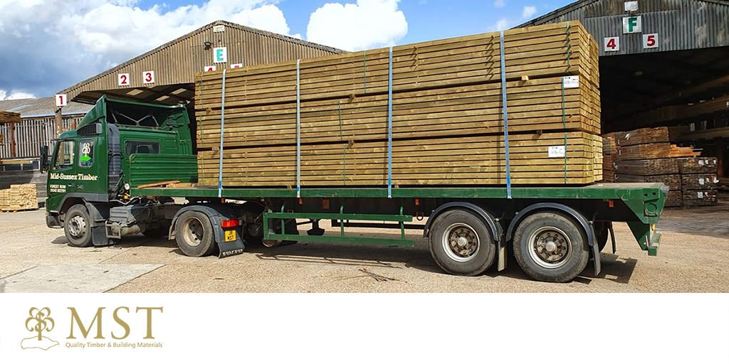 midsussextimber's tweet image. Today's delivery featuring some longer lengths of #timber on the lorry! | #TimberDelivery #SussexTimber