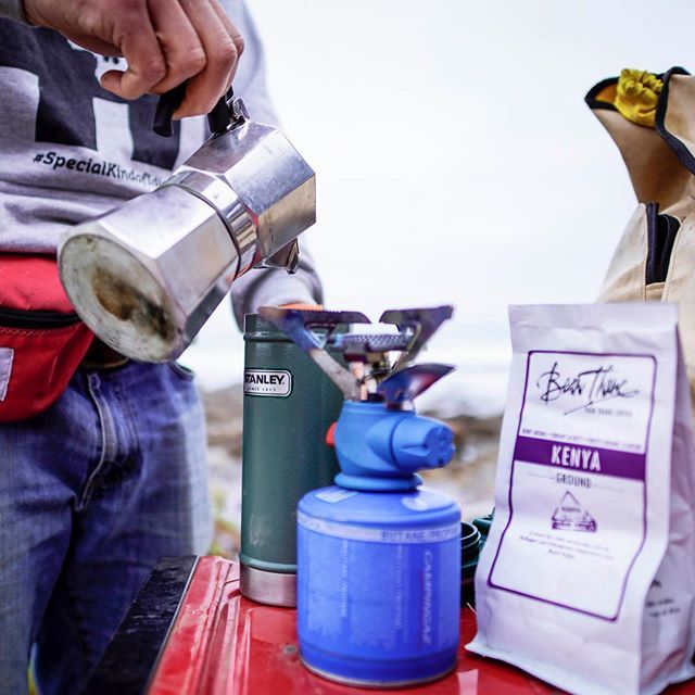 BeanThereCoffee's tweet photo. Already looking forward to the weekend adventure?
What’s in your coffee adventure bag?
📸: @jacqmaraisphoto
#coffee #coffeeadventure #makecoffeeoutside #exceptionalafricans #beantherecoffee #directfairtrade #kenyanyeri https://t.co/IvW2kVkWt0 https://t.co/rPtusWiPhJ