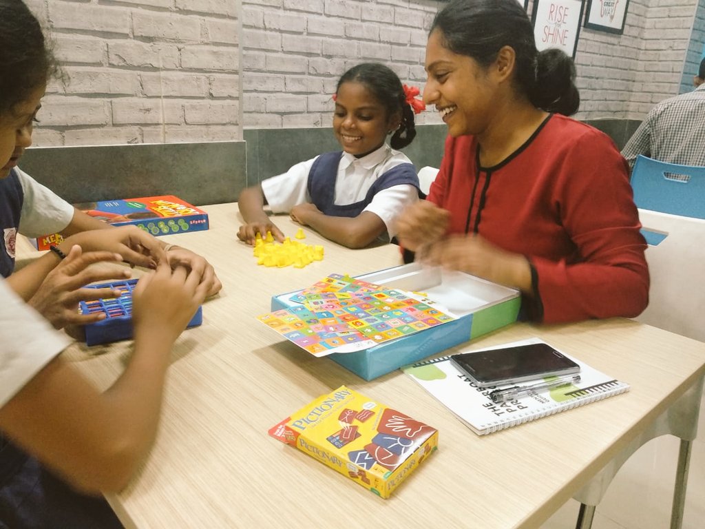 pehlay_akshar's tweet photo. We believe even the slightest positive influence has the potential to change a child's life!
Our mentors never fail to inspire Pehlay Akshar children and show them another perspective of life!!
#thepaperboat #happiness #mentoringtales #ngo #mentorship #volunteer #raychem #rpg https://t.co/Cn5eyAAAsR