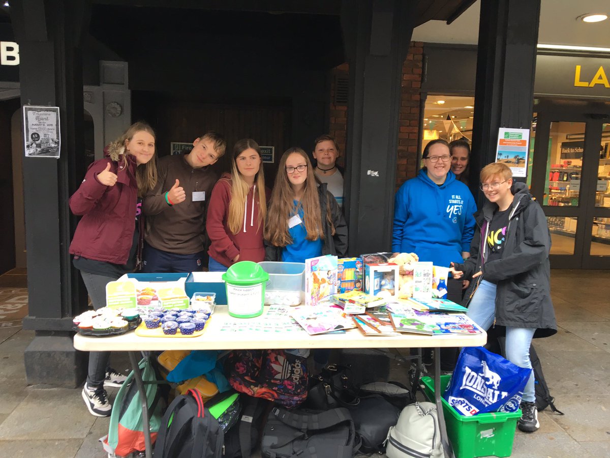 EarlyEasy's tweet photo. Out again on the High Street - cakes and Tombola 😊@elfcharity #cancerawareness #cancerprevention https://t.co/3iumHUwBRI