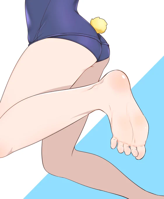 素足ってなんでこうエッチなんでしょね #裸足の日 #裸足の記念日 