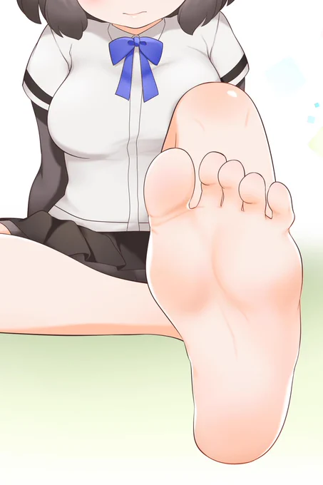 素足ってなんでこうエッチなんでしょね #裸足の日 #裸足の記念日 