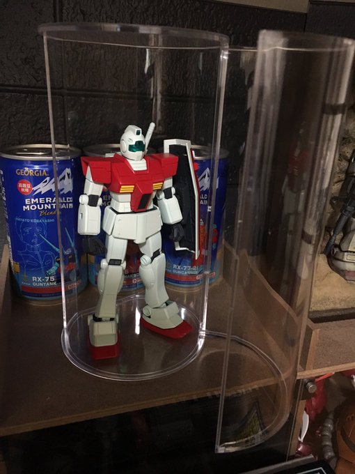 ショーケースにフィギュアやガンプラを おすすめケースや飾り方は 讃岐うどんを食べつくす 香川県民つばきのブログ