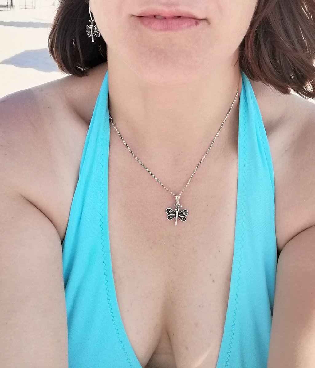 Bg den herkeze iyi bayramlar 😘