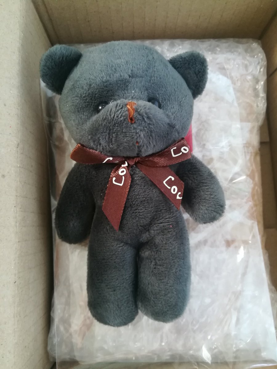 godeyecentury's tweet photo. ได้รับของเรียบร้อย เปิดกล่องมาเจอน้องน่ารักมาก มีซองใส่น้องให้ด้วย55555 แพคของดีแน่นหนาสุดๆ ฮือ ไว้จะมาอุดหนุนบ่อยๆนะคุ้บ🤘🏻💗 #container48 https://t.co/CD1iA2NgQF