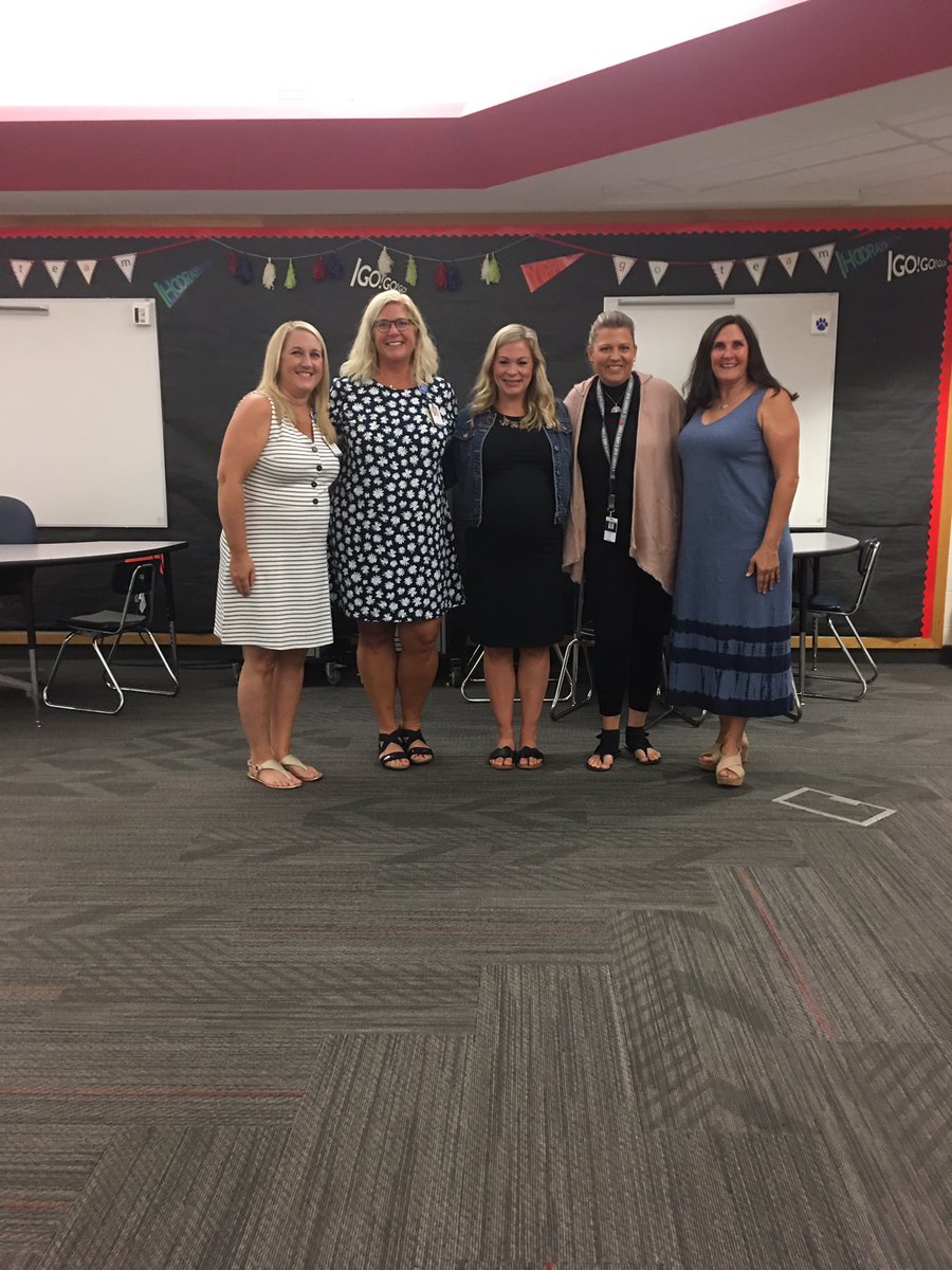 indycll's tweet photo. It was a great first day for this third grade team! Looking forward to the school year ahead! @myccs @GoTeamPearsall @TowneMeadow @LindaBaldwin1 @jamie_deeter https://t.co/3fexdU9IiQ