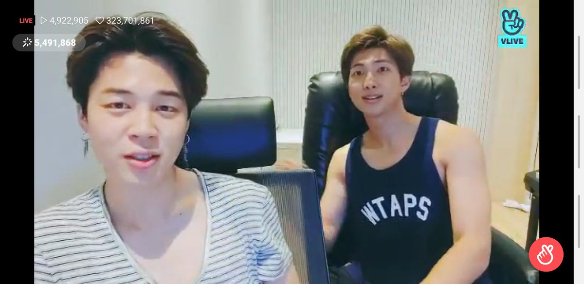 BTS_National's tweet photo. excuse me Kim Namjoon-ssi?! 😳
#MTVHottest BTS @BTS_twt https://t.co/GnBDdTtLLx