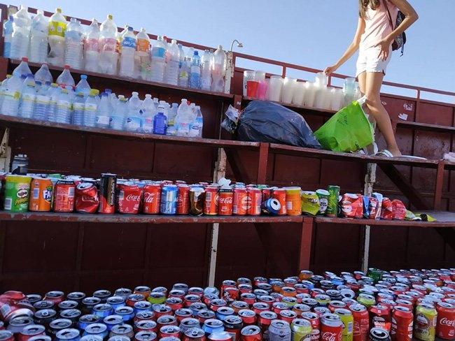 La peña Cocoloco recicla la basura generada en las fiestas de Navalmanzano #Segovia cuellar7.com/la-pena-cocolo… .<a href="/Navalmanzano_es/">Navalmanzano</a> <a href="/ecoembes/">Ecoembes</a>