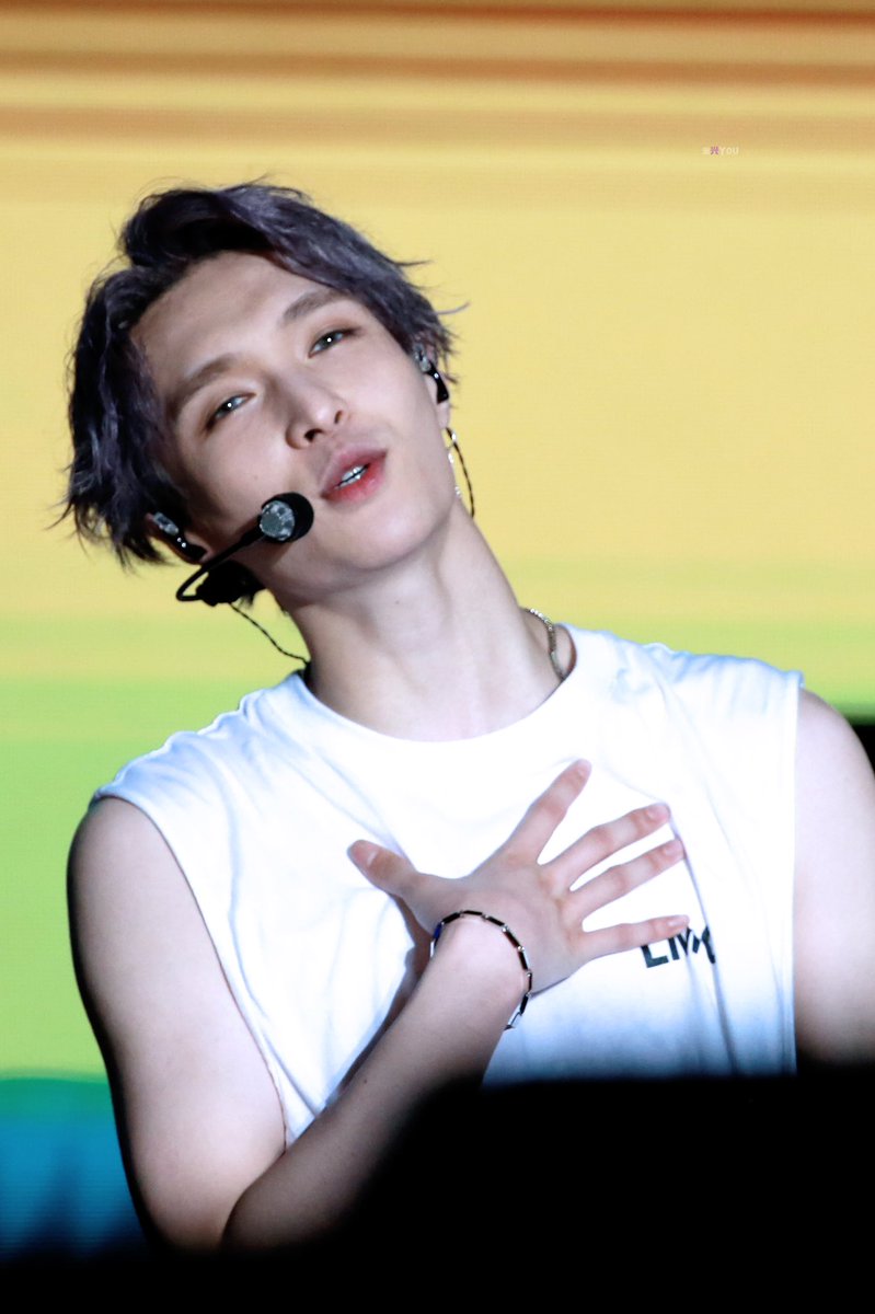 mixingyou1007's tweet photo. 【HQ】190720 #LayGrandLine_NJ
사랑스러움을 인간화하면 장이씽 아닐까🥺💜💜
🔗https://t.co/Jd77rwyyCm
🔗https://t.co/CG3BOr8OBF
@layzhang
#장이씽 #레이 #LAY #张艺兴 https://t.co/lYgVejsj8p