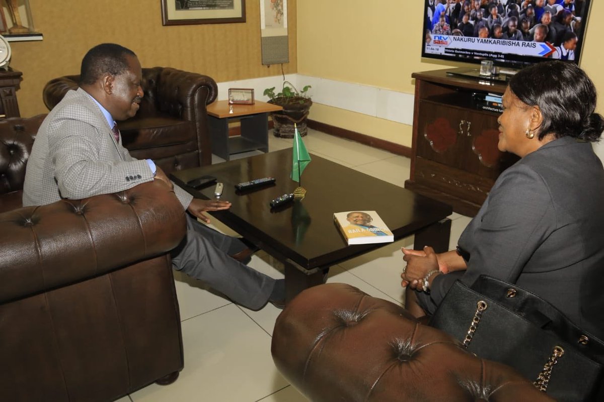 RailaOdinga's tweet photo. I was pleased to receive Madam Kristina Pratt Kenyatta at my office this morning. https://t.co/jQFUshrSWW