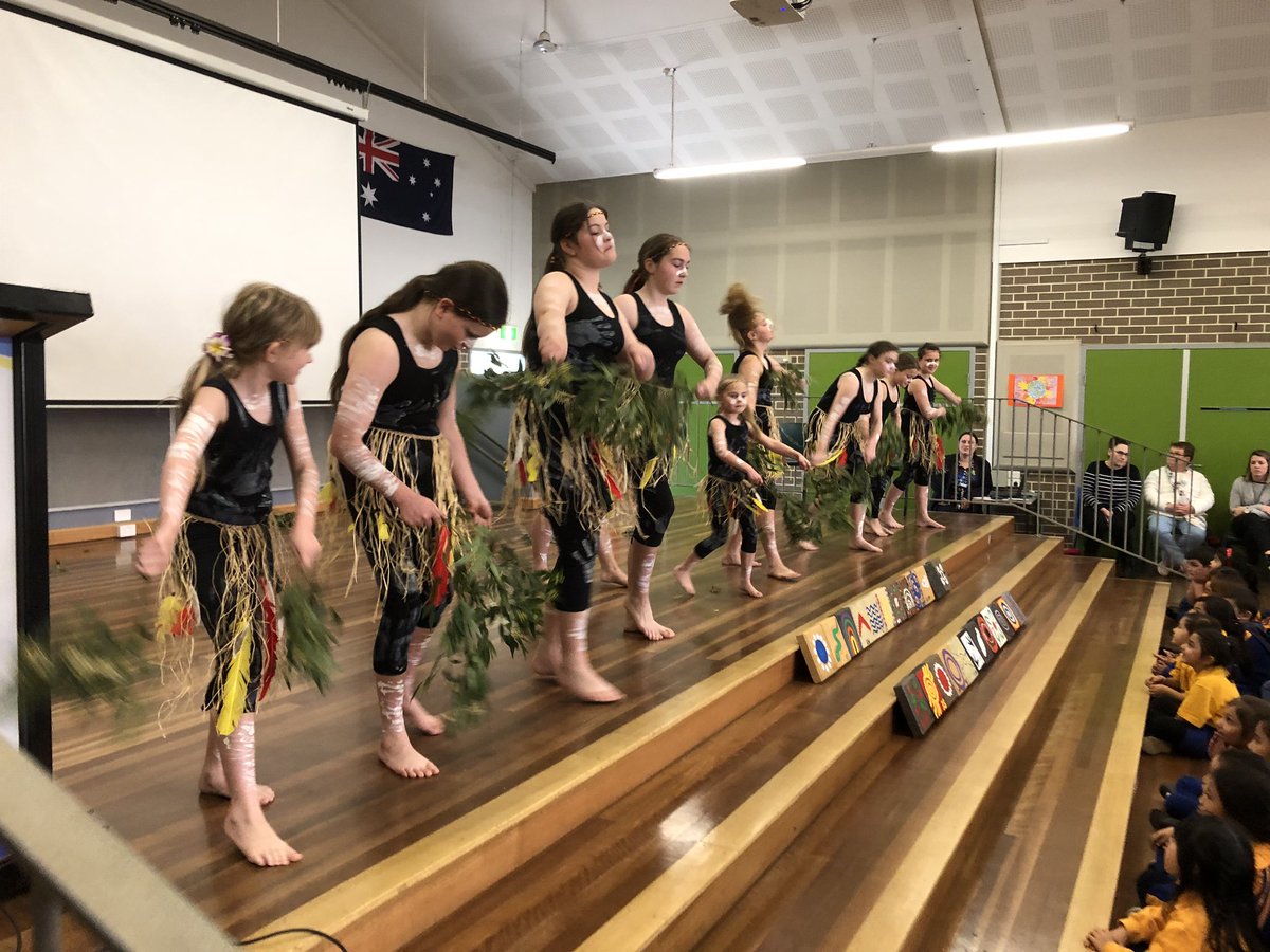 BronwynGYork's tweet photo. Our wonderful NAIDOC Wk - combined MPS &amp; MHS dancers - Daren &amp; Danny teaching our boys - mums &amp; snr girls teaching our jnr girls + hundreds of Johnny cakes! Learning &amp; sharing culture @timbsie @Patlwps @ShannanJudge @2145thommo #MerrylandsPS https://t.co/x3qYJy2s1m