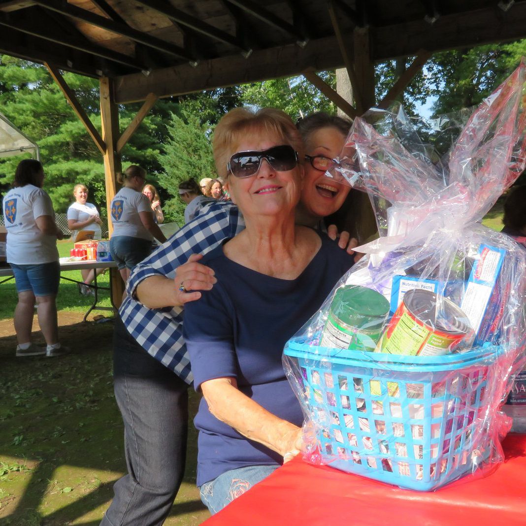 LondonderryCVC's tweet photo. Londonderry's Old Home Day celebration kicks off tonight with the annual Senior Night barbecue and concert. This year marks a special event, as the Town also celebrates its 300th anniversary! https://t.co/l6IX4GYEe5