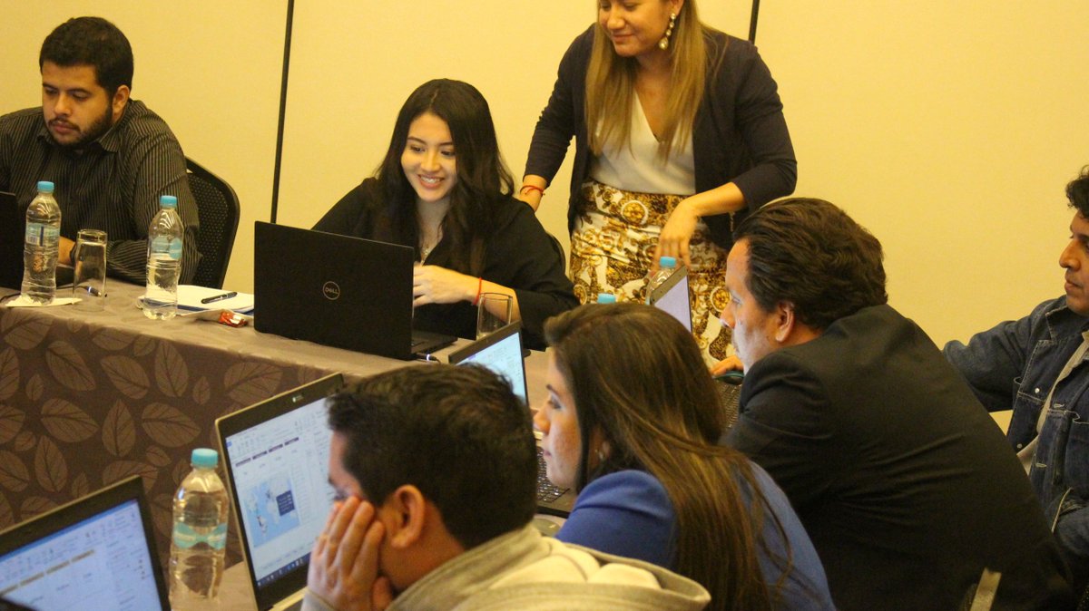 expertus_ec's tweet photo. Algunos de nuestros participantes del programa #MasterClass en #PowerBi. Ellos ya emprendieron el camino al conocimiento con la herramienta de #InteligenciaDeNegocios más potente. 
Cada día más profesionales se unen al reto con #TeamExpertus. https://t.co/9RNGlmcLBt