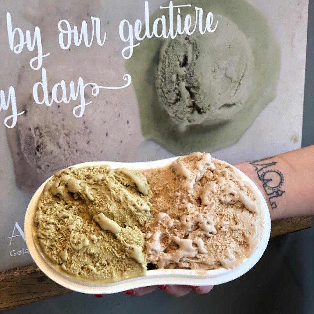 AromiCambridge's tweet photo. Take this nutty pair home and make everyone smile! #pistachio #hazelnut #takehometub #aromigelato https://t.co/GRrCQPZr42