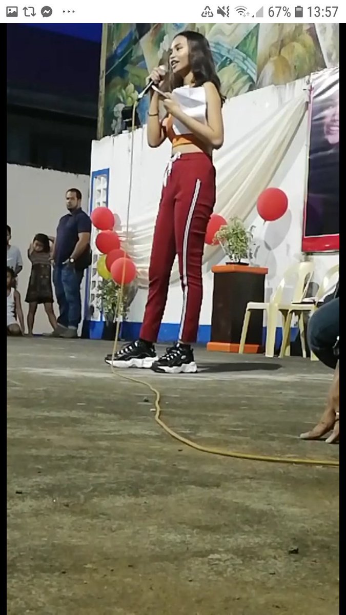 jeantumambing03's tweet photo. s pag pagsasalita nia dto hnd q alm bkit bigla n lng ulit tumulo luha q haba pinood q khit putol putol dahil mahina signal nla proud n proud tlaga aq sau @yenyenquirante more blessings and godbless 

YENQUIRANTE BlessedReturn https://t.co/rDbfFcllXN