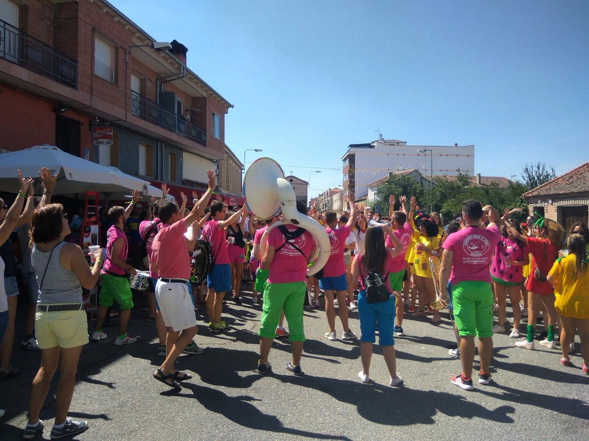 Esto es un no parar porque... ¡Hoy a las 18h nos vemos en Cantalejo! Y esto no termina: ¡a las 00h sigue la fiesta! 🙆🏻‍♀️