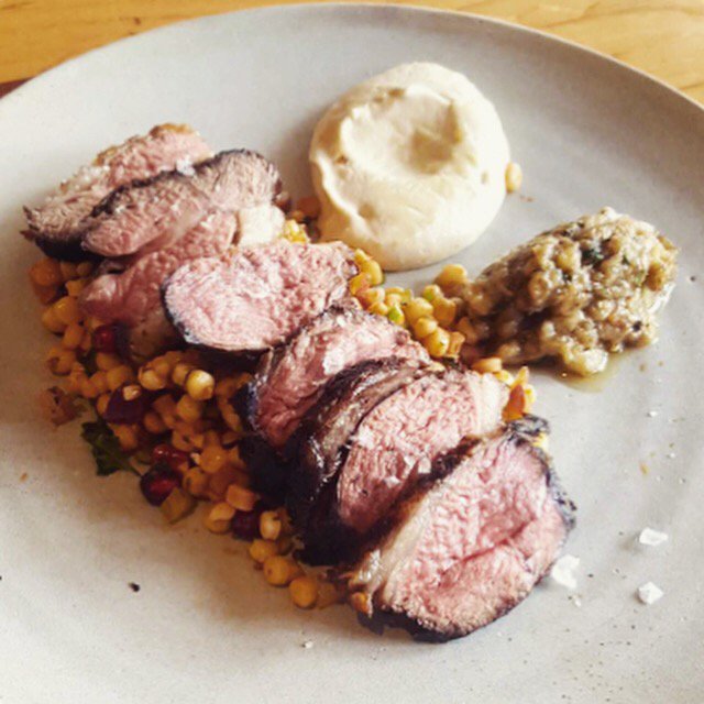 CODEHospitality's tweet photo. Above @Adambyatt’s @trinitylondon you’ll find the aptly named Upstairs At Trinity. A much more casual affair, with a highly affordable lunch menu & great wines on tap. Subscribe to the #CODEBulletin for more from #TheDumbwaiter https://t.co/mwTVlY5xPw https://t.co/GRLqXiJ0LA