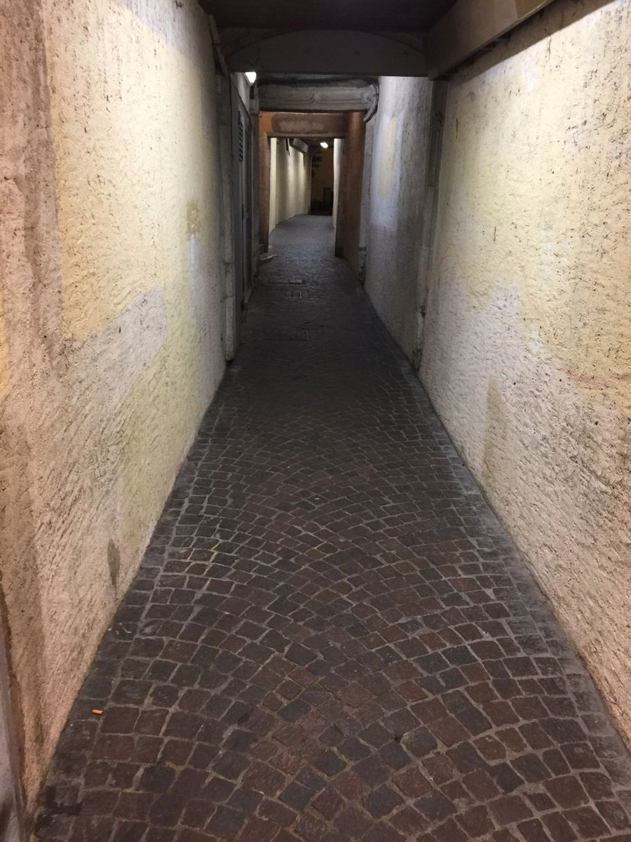 storycities's tweet photo. ‘you’ve stepped off this busy sidewalk because you know a back way and then the next thing you know you want to die or begin to remember the dead you’ve lost...’ #storycities #flashfiction #sidestreet #city #streetphotography #cityphotography #hiddencorner #goodread #iamreading https://t.co/2gOZSrxg1t