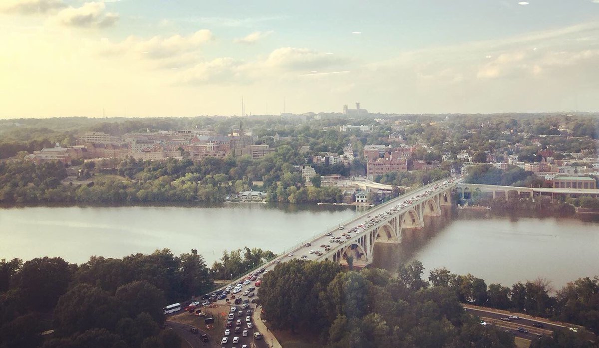 WorkStrive's tweet photo. We are proud to be a Washington, DC area based tech startup! 🙌

#dctech #dc #washingtondc #dmv #workspace #workout #cowork https://t.co/ahDK8IUsWq