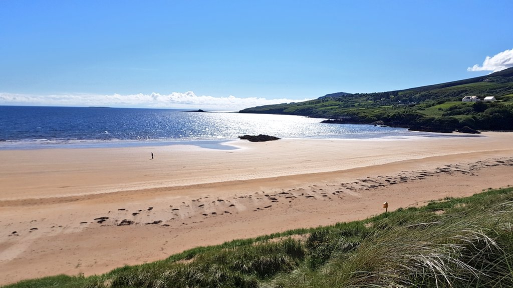 moseyb86's tweet photo. Fintra Beach, Killybegs (and Kammy) 😎 #LoveDonegal https://t.co/lrKxeWTVVA
