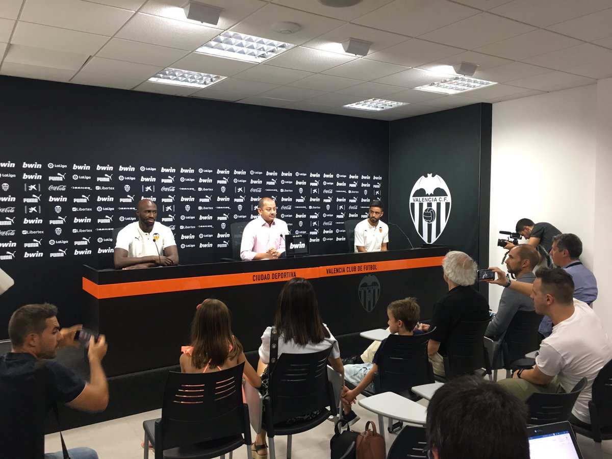 Nuevos retos ⚪️⚫️
Misma ambición 💪🦇
<a href="/jaumecosta11/">Jaume Costa</a>