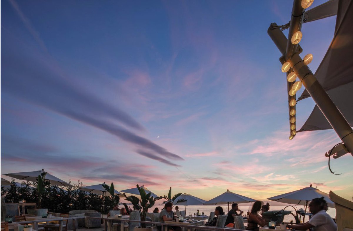 Disfrutemos de las pequeñas cosas que hacen grandes los momentos ☺️ Atardeceres con encanto 🌅
.
Let’s enjoy the little things that make the moments ☺️ Charming sunsets 🌅
.
Lassen Sie uns die kleinen Dinge genieben, die Momente grobartig machen ☺️ Bezaubernde Sonnenuntergänge🌅