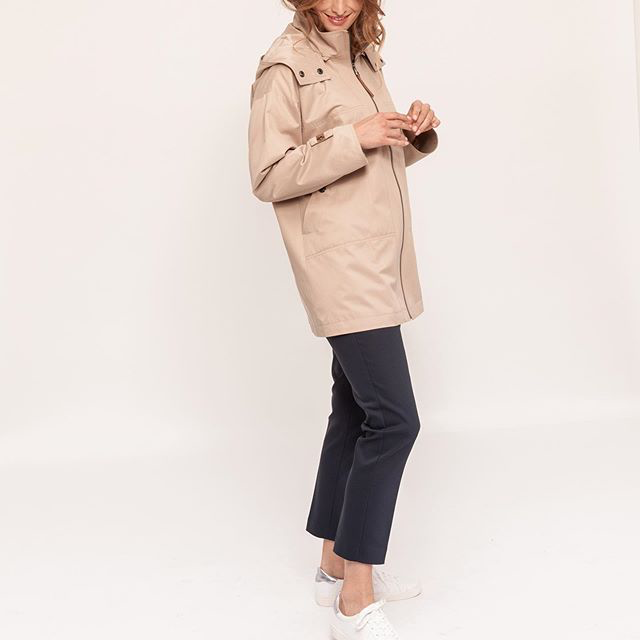 five_shires's tweet photo. Well here in #woodstock we’re not entirely sure where the rain is going to stop but we have 3 left now 201.60

#rainyday #rain #raincoat #mac #styleover40 #blenheim #oxfordshire #boutique #madeinfrance #frenchdesigned  #ootd #outﬁtoftheday #fashion #instastyle #fashionblogger https://t.co/h2KY1tBUaS