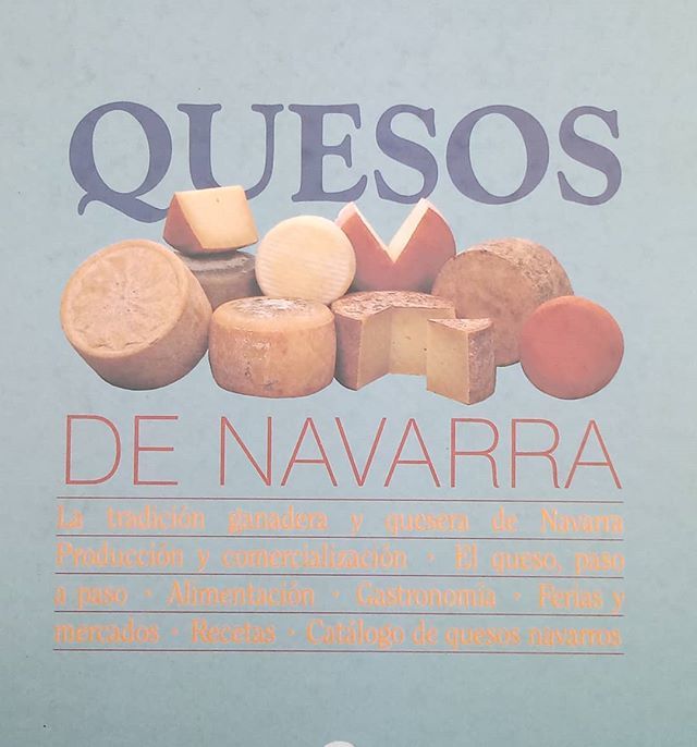 quesofan's tweet photo. Saliendo de Bilbao para Pesquera, encuentro lectura para el viaje. #queso #queixo #fromage #cheese #librosdequesos https://t.co/v9AUBq0K96 https://t.co/s6wg22rmzY