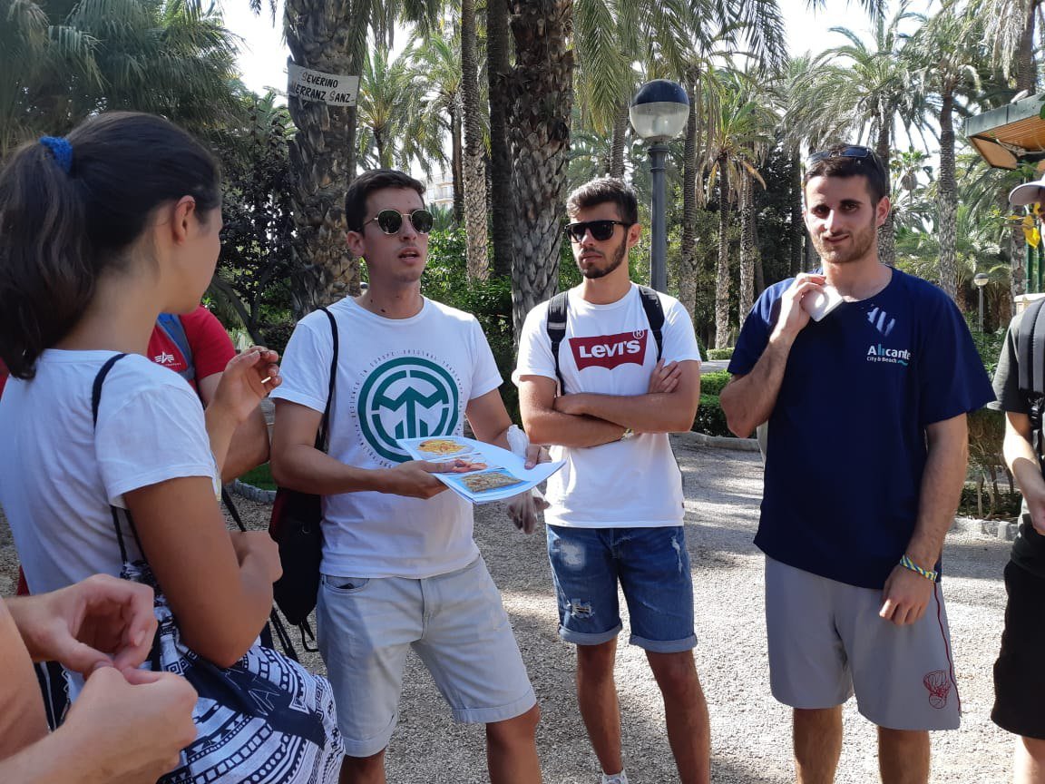 🌞 #SummerUniversity es el evento internacional organizado por <a href="/AEGEEAlicante/">AEGEE-Alicante</a> y <a href="/AEGEE_Europe/">AEGEE-Europe</a>, que permite dar a conocer nuestra cultura y la del resto de #Europa entre estudiantes

📚 Este año ha sido el primero en celebrarse en la 
<a href="/UniversidadMH/">UMH</a> 👉 ow.ly/SKyq50vx9Vl
