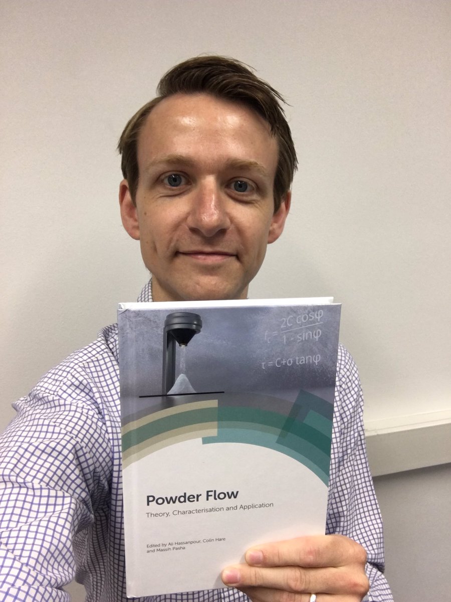 My copy of our #powderflow book has now arrived. #proudface !
You can order your copy from @RoySocChem at: pubs.rsc.org/en/content/ebo…
#particletechnology #powdertechnology