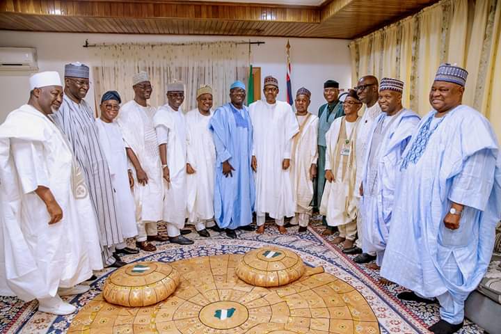 kinderwalk's tweet photo. President Muhammadu Buhari receives APC Governors and other dignitaries in Salah Homage in Daura Katsina State on 13th Aug 2019

@MBuhari #sallah

 PHOTOS:📸Bayo Omoboriowo https://t.co/iu81BANEfW