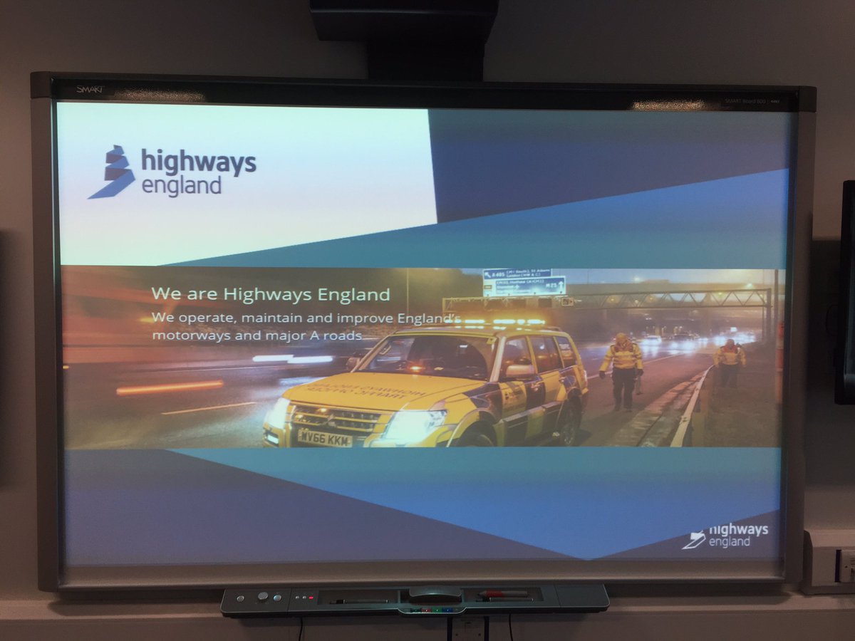 kev13580's tweet photo. Today our @ECFRS #tactical #strategic #fireofficers received #training from @HighwaysEngland @HighwaysEAST around their #clear initiative. Fantastic input around #jointworking #jesip #Essex https://t.co/z2ZjNkOYGs