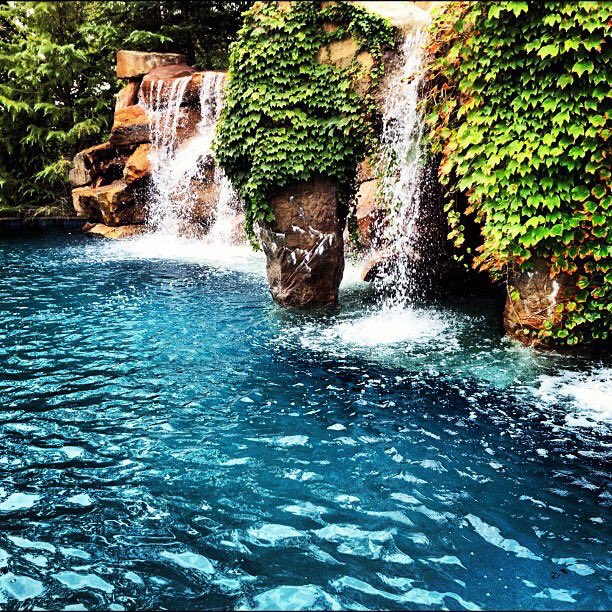 CavinessLdscp's tweet image. One of our favorite projects!  Let Caviness transform your backyard into an oasis!
#caviness #coolpools #luxurypools #luxuryrealeatate #oklahomarealestate #hgtv #grotto #outdoorliving #swimmingpools #staycation #onlyinoklahoma #poolkings