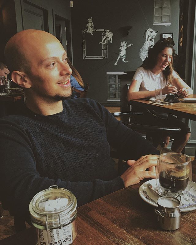 jcvancell's tweet photo. Posing with a stranger https://t.co/EcV3VwF3D2 https://t.co/KT1WjX6Sfy