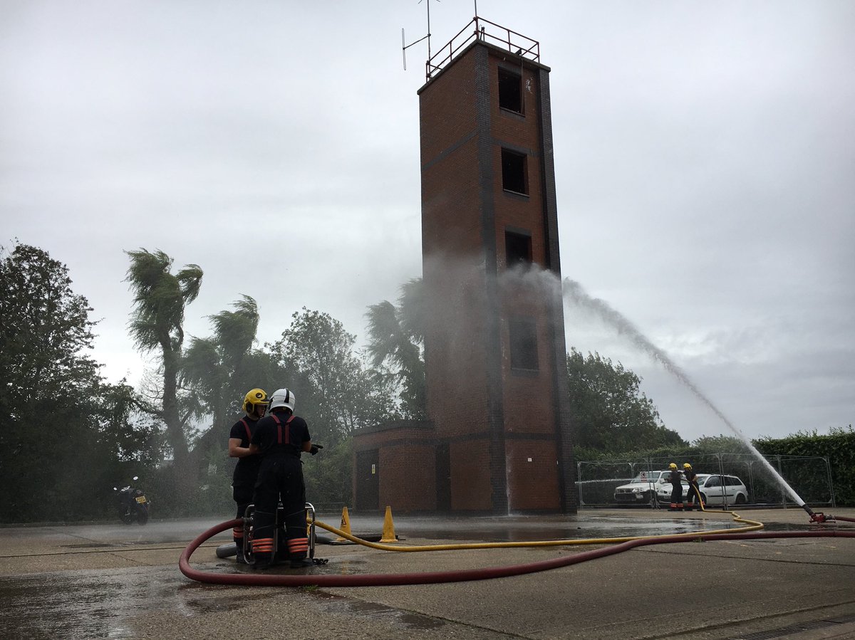 cfrs_wisbech's tweet photo. With only a few weeks left until the 12 month assessment for the latest recruit here at the station, a great morning spent brushing up on those skills that he has been taught. 👍🏼🚒 https://t.co/avuft6mYZq