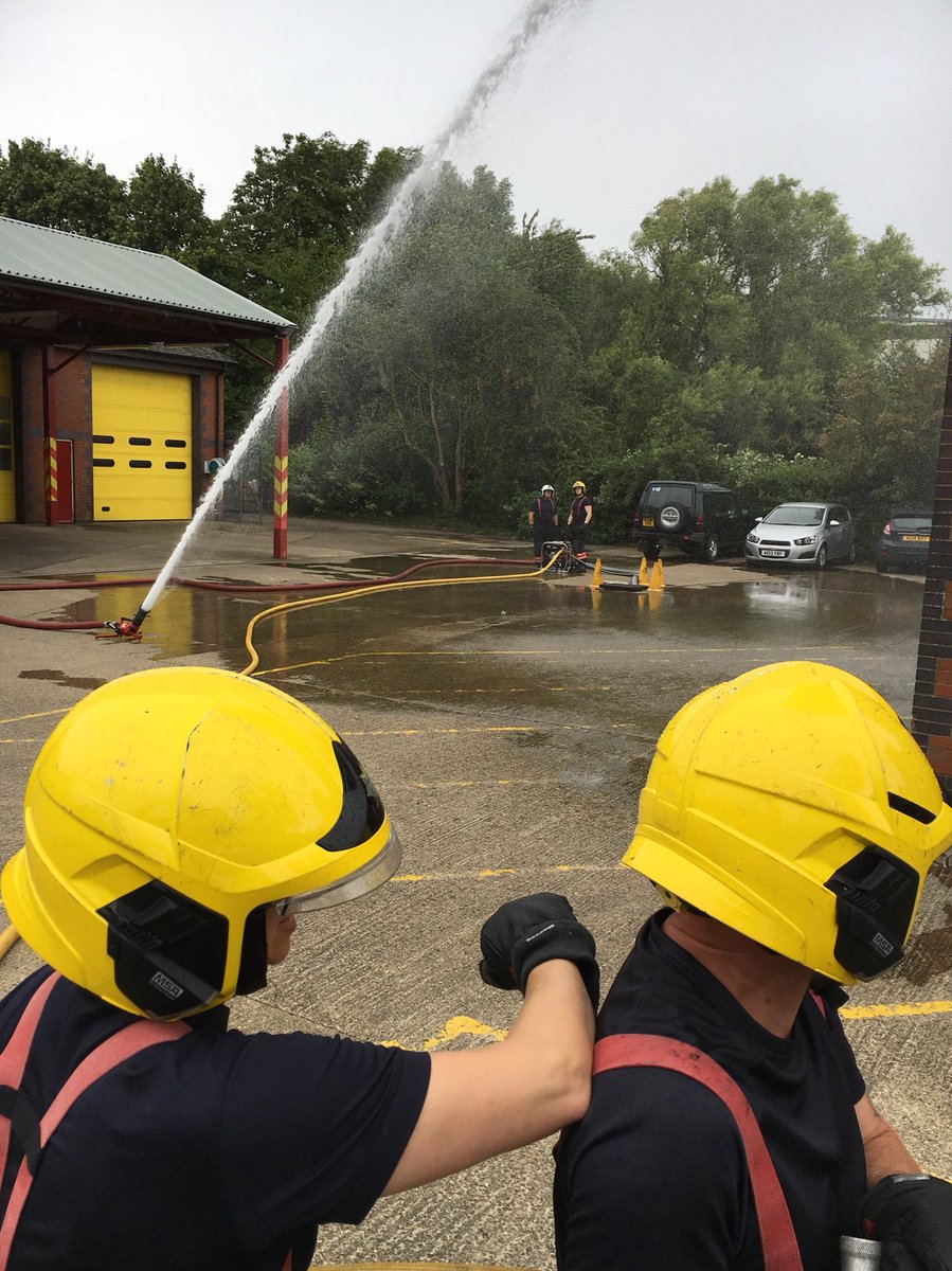 cfrs_wisbech's tweet photo. With only a few weeks left until the 12 month assessment for the latest recruit here at the station, a great morning spent brushing up on those skills that he has been taught. 👍🏼🚒 https://t.co/avuft6mYZq