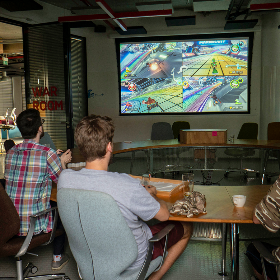 pixelfederation's tweet photo. We have hosted a #Gaming Tournament for our employees over the weekend. What a day/night! #MarioKart @MortalKombat @Towerfall @Windjammers @ClashRoyale @QuakeLive @easportsnhl #playerstoplayers https://t.co/PXEu5x26YH